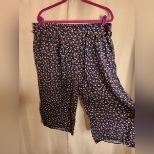 Torrid Capri Pants